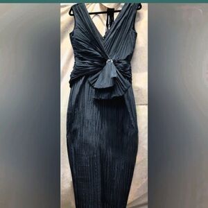 Jason Wu Elegant Pleated Dress in black! Sz 6